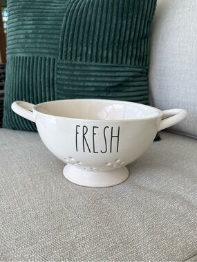 RAE DUNN | FRESH Ceramic Berry Colander Strainer Bowl w/ Handles